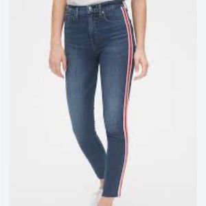Gap High rise true skinny ankle jeans with secret smoothing pockets